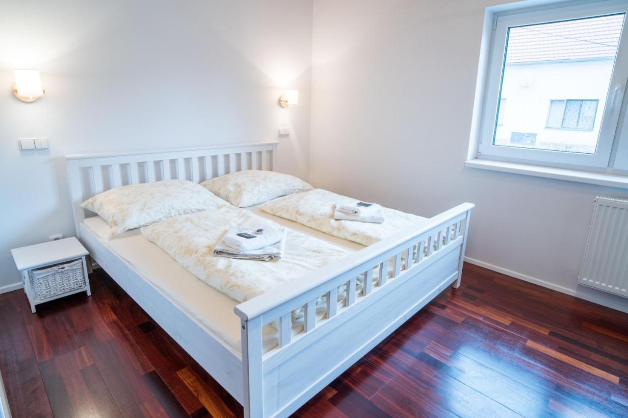 Apartmany Habanska, Cely Dum Pouzdrany Eksteriør billede