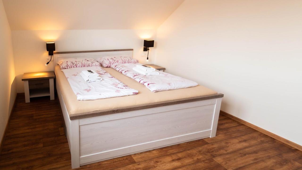 Apartmany Habanska, Cely Dum Pouzdrany Eksteriør billede